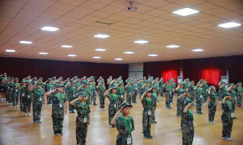 昆明亮剑军事夏令营理解的“好妈妈”